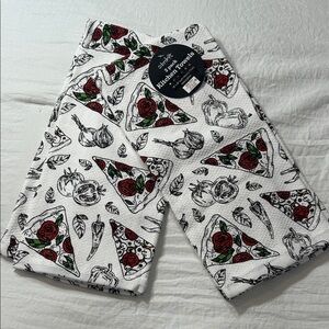 Chic Kitchen Pizza Pattern Towels - White and Red
